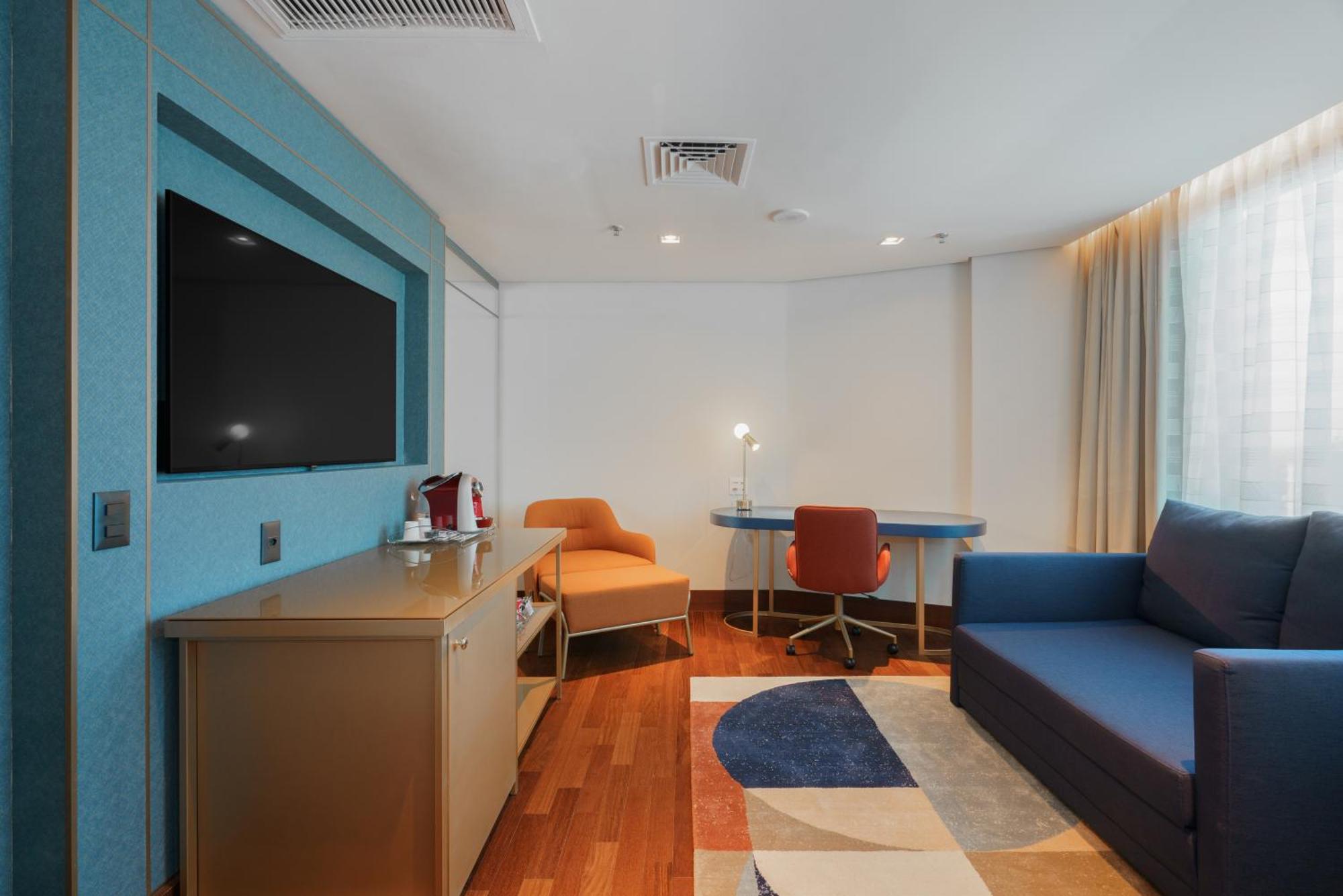 Hilton Porto Alegre, Brazil Hotel 5*